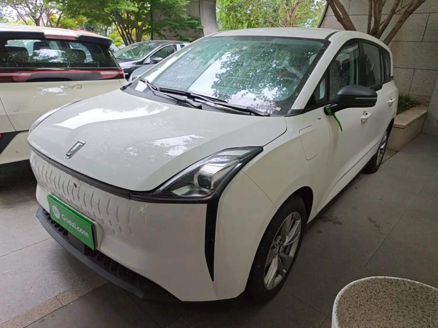 Bestune NAT 2022 Comfortable Travel Battery-Swapping Taxi Version — миниатюра 1