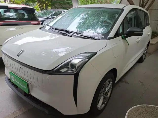 Bestune NAT 2022 Comfortable Travel Battery-Swapping Taxi Version