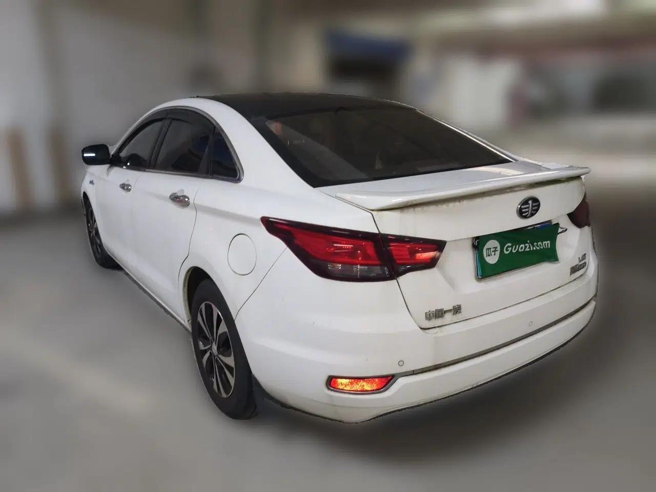 Bestune B50 2016 1.4T Automatic Sport Luxury Edition — миниатюра 4