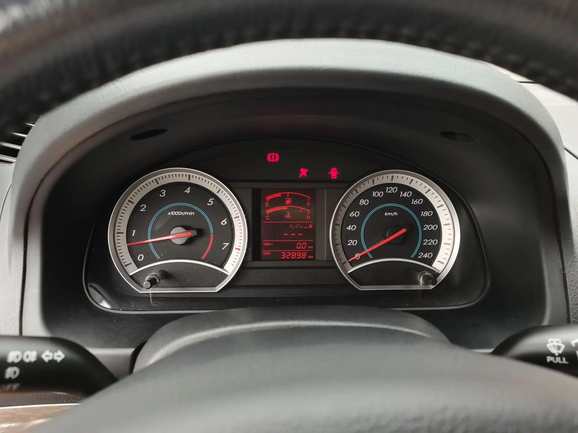 Bestune B50 2012 1.6L manual sunroof version — миниатюра 11