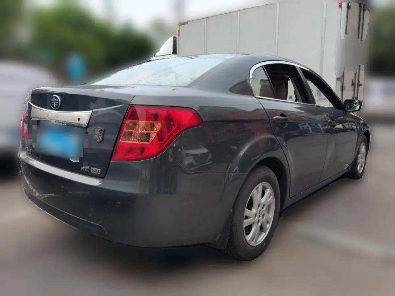 Bestune B50 2012 1.6L manual sunroof version — миниатюра 6
