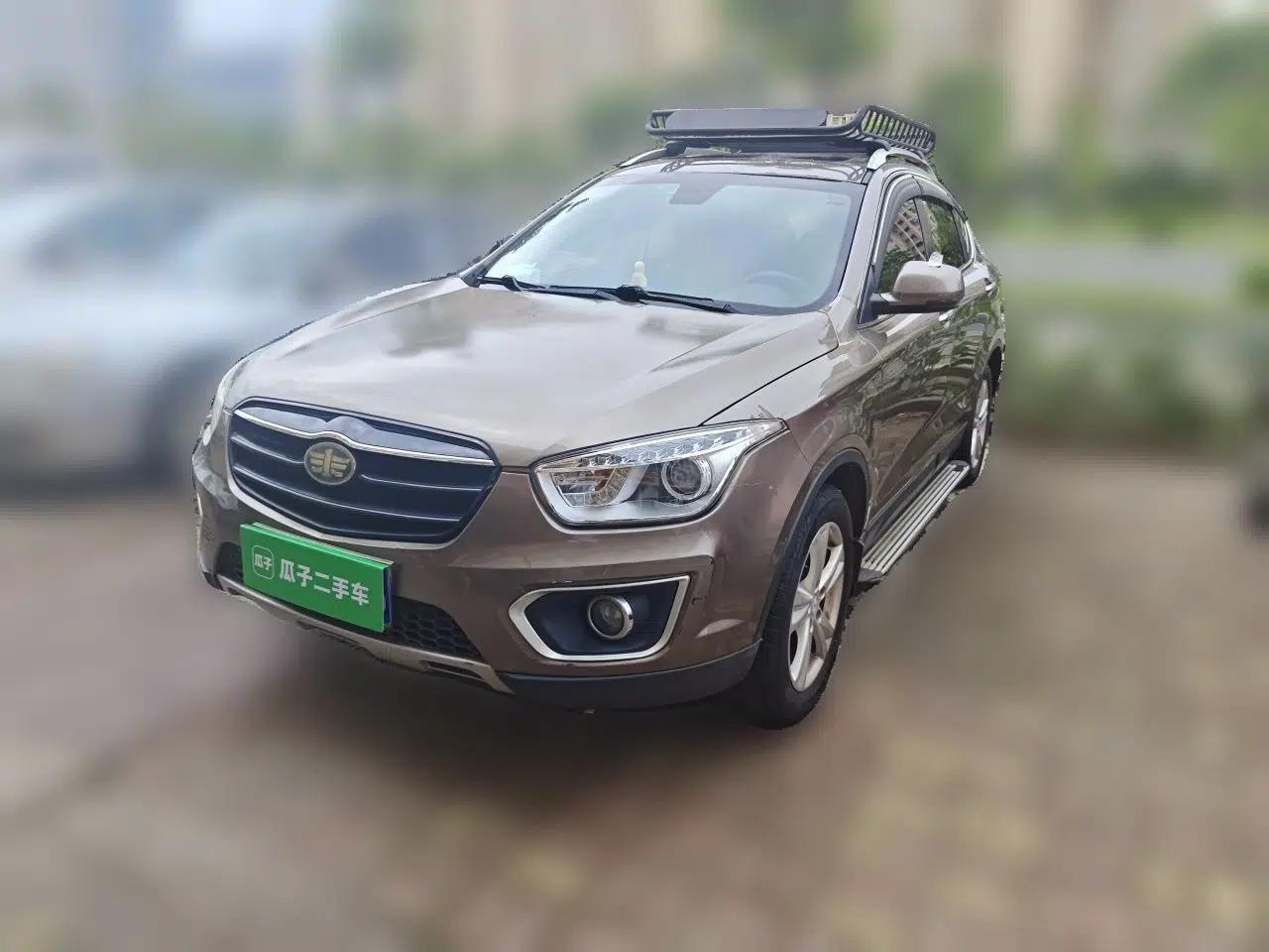 Bestune X80 2016 2.0L automatic Comfort trim level — миниатюра 1