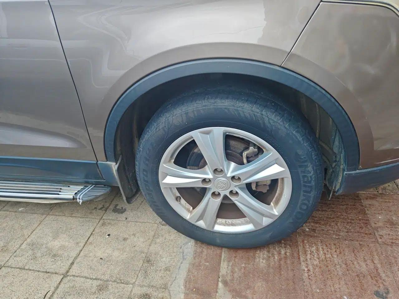 Bestune X80 2016 2.0L automatic Comfort trim level — миниатюра 8