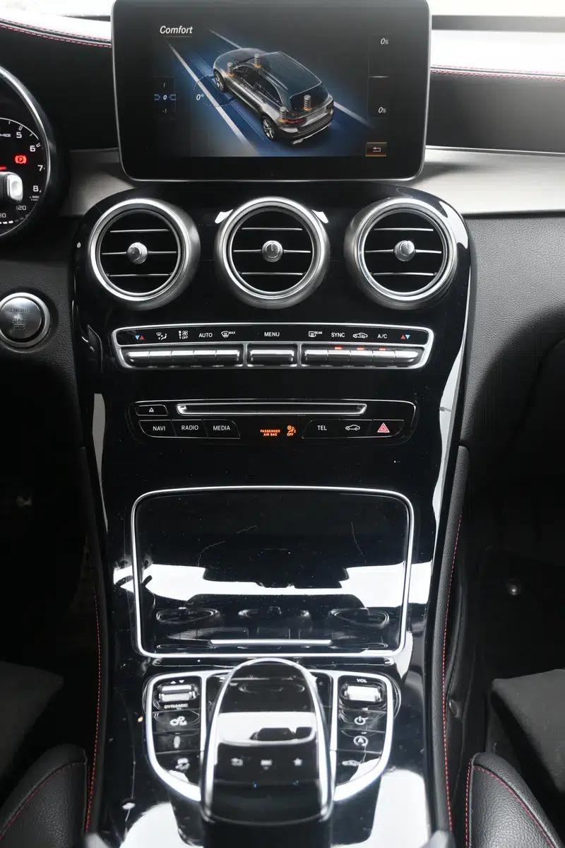 2017 Mercedes-Benz GLC AMG 43 4MATIC Special Edition — миниатюра 12