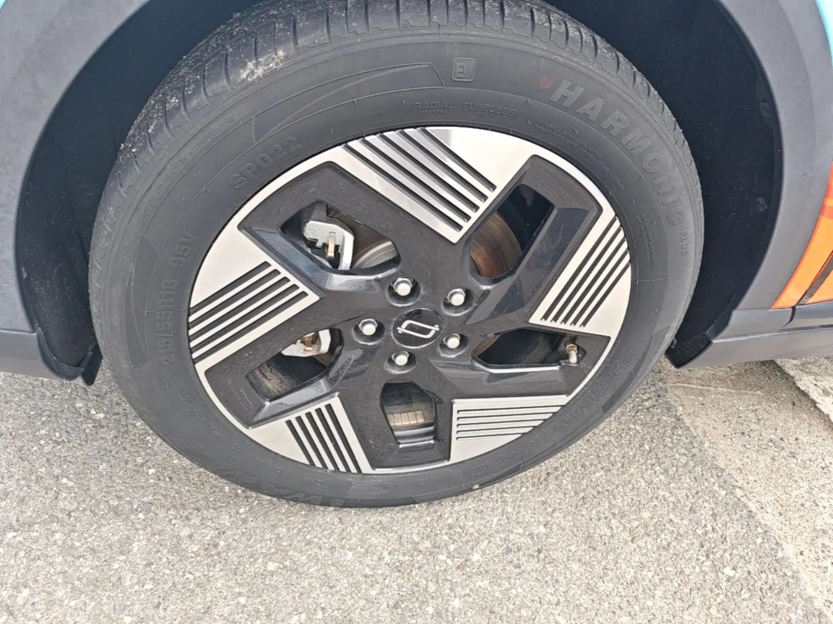 Bestune Yueyi 03 2025 565km Premium Edition — миниатюра 10