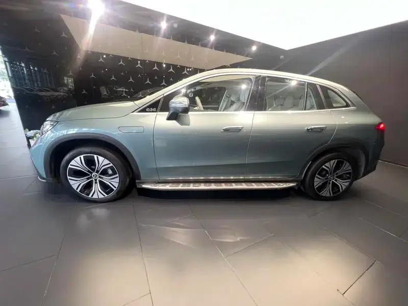 2024 Mercedes-Benz EQE SUV 500 4MATIC Luxury Edition — миниатюра 3