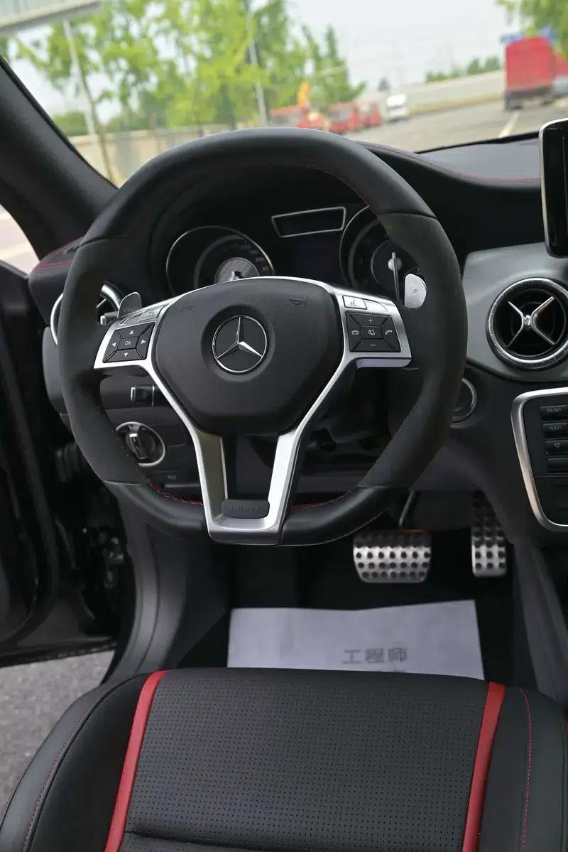 2014 Mercedes-Benz CLA AMG 45 4MATIC — миниатюра 30