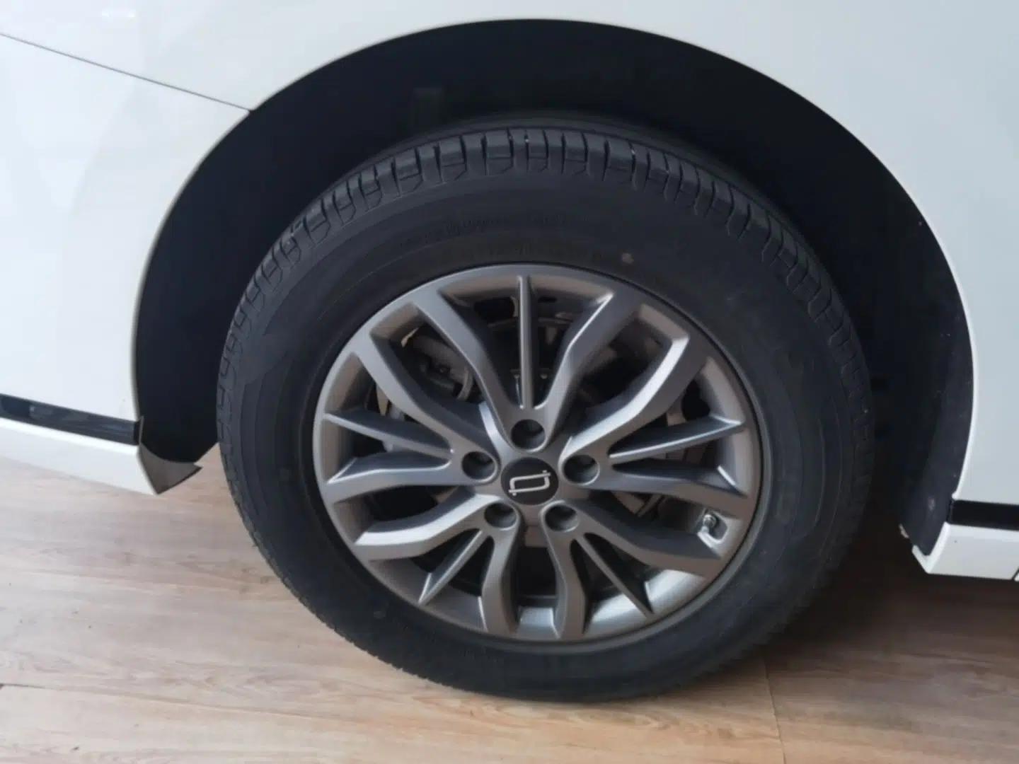 Bestune M9 2023 2.0T Prestige Edition — миниатюра 11
