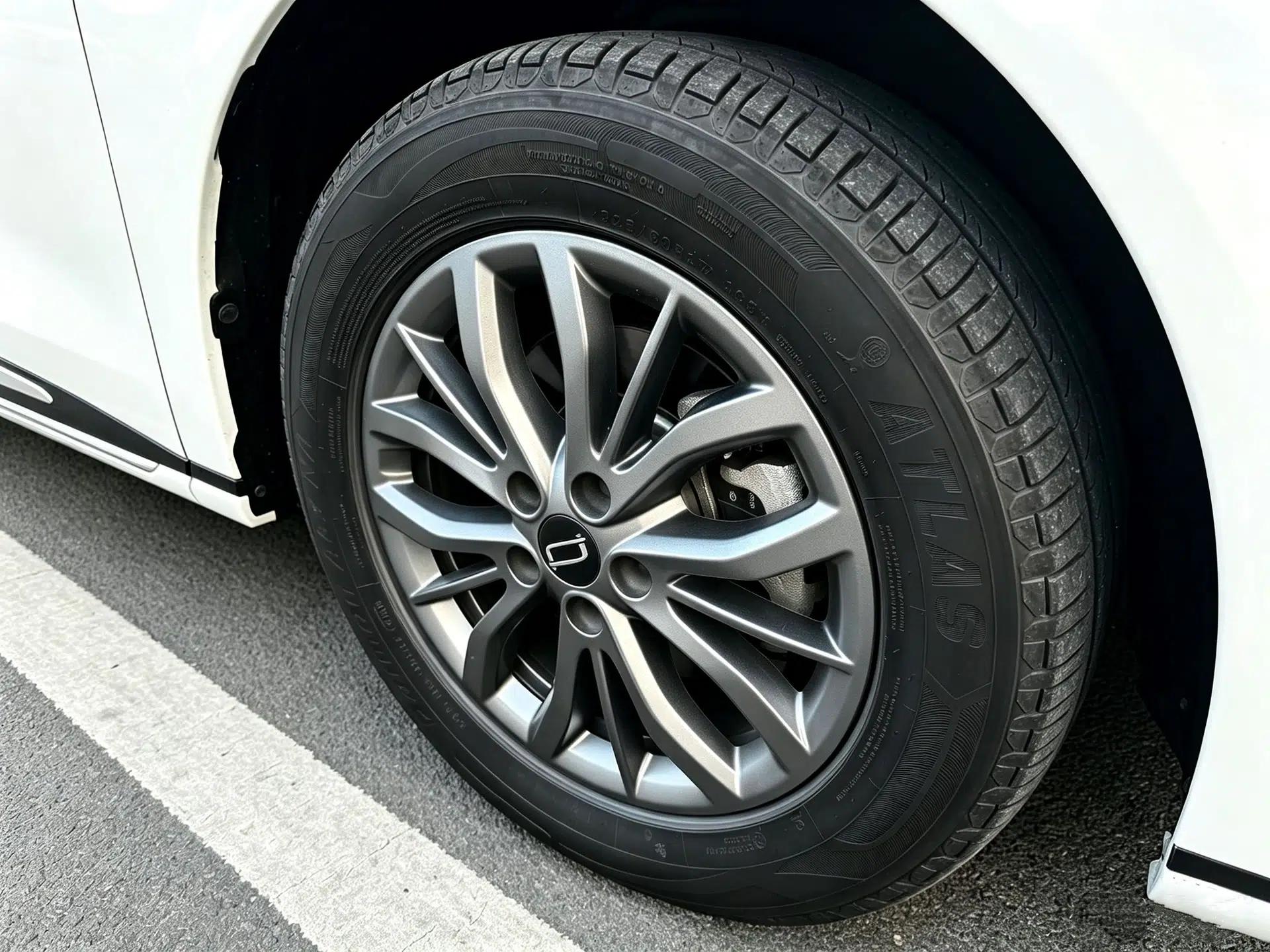 Bestune M9 2023 2.0T Prestige Edition — миниатюра 20