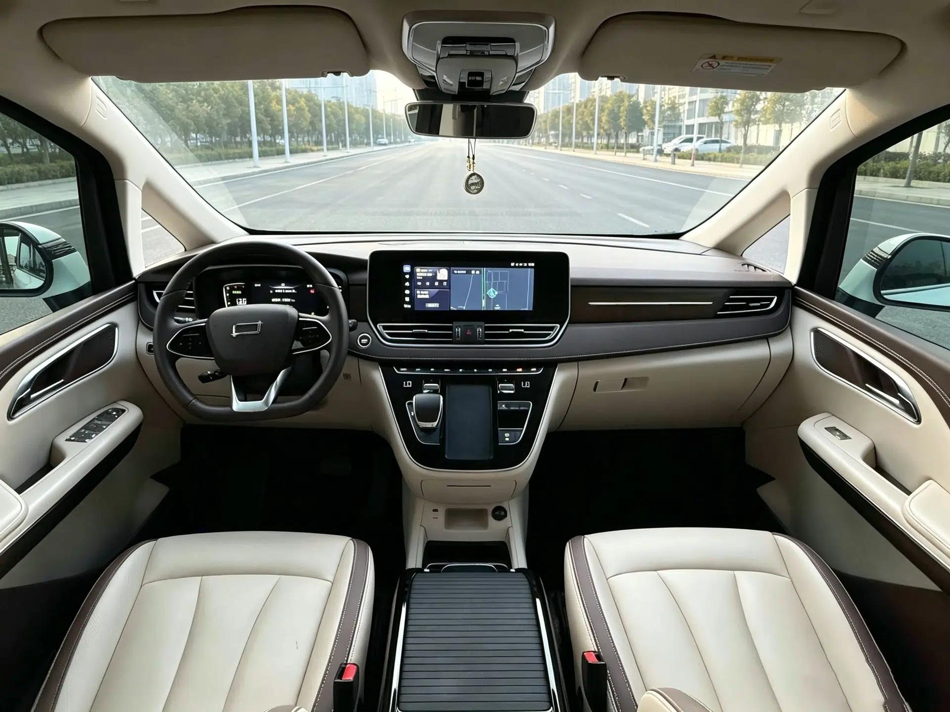 Bestune M9 2023 2.0T Prestige Edition — миниатюра 22