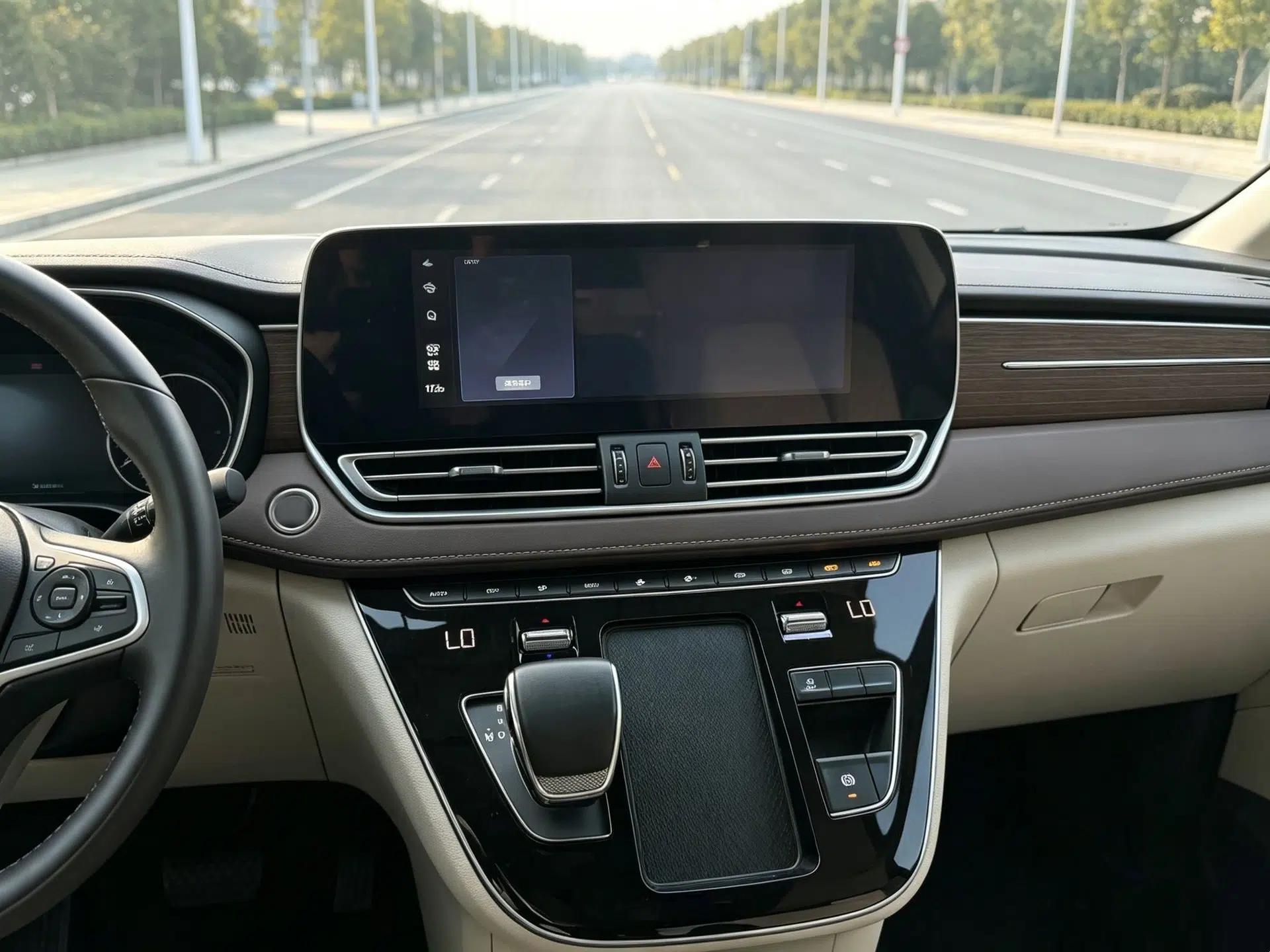 Bestune M9 2023 2.0T Prestige Edition — миниатюра 25