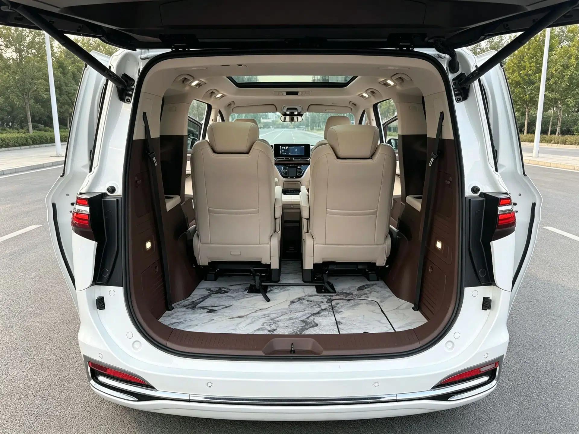 Bestune M9 2023 2.0T Prestige Edition — миниатюра 31