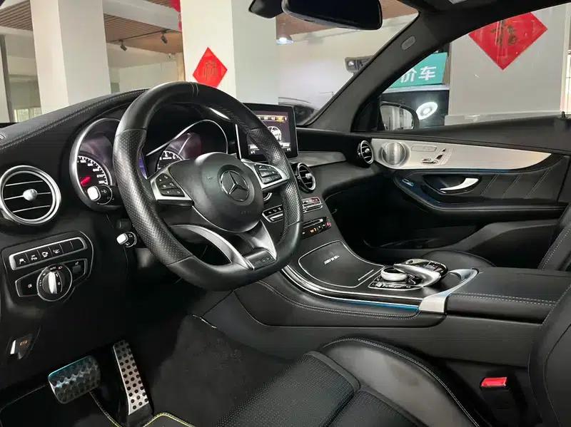 Mercedes-Benz GLC Coupe AMG 2018 AMG GLC 63 4MATIC+ Coupe SUV — миниатюра 14