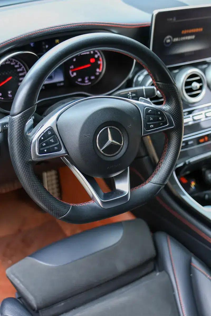 Mercedes-Benz GLC Coupe AMG 2017 AMG GLC 43 4MATIC Coupe SUV — миниатюра 7