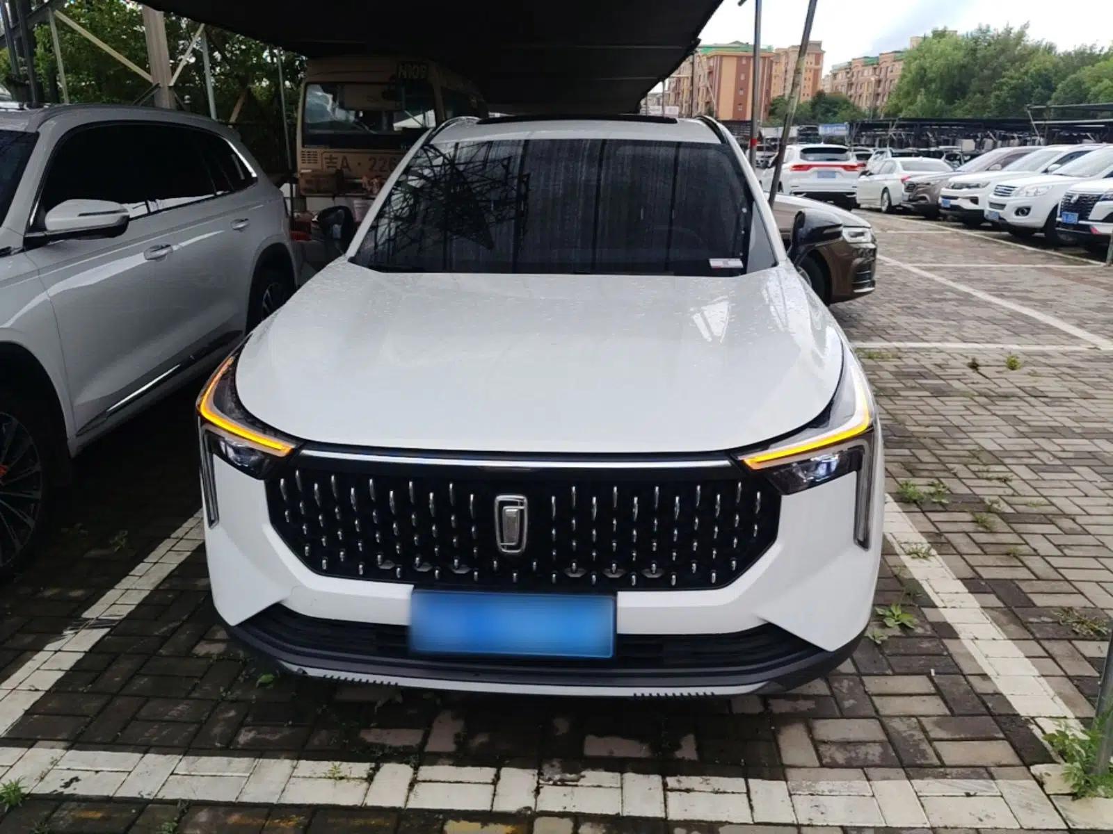 Bestune T55 2023 1.5T Automatic Leap Model — миниатюра 2