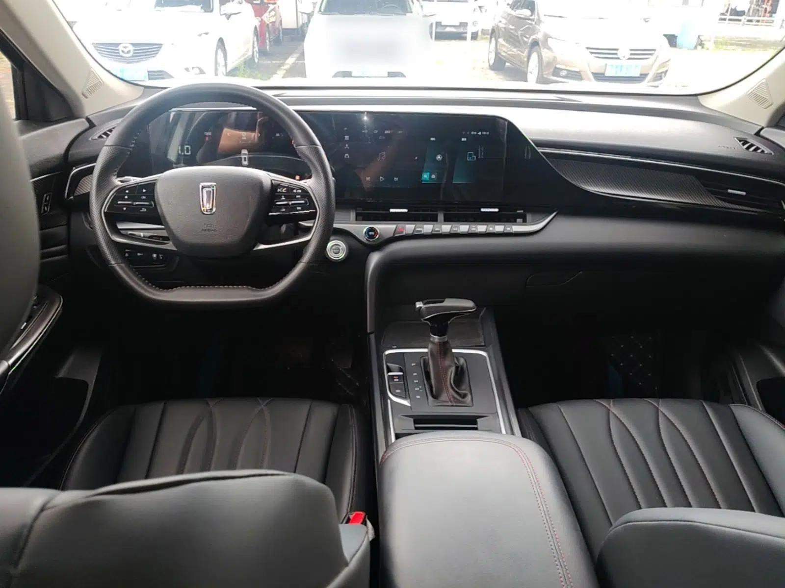 Bestune T55 2023 1.5T Automatic Leap Model — миниатюра 17