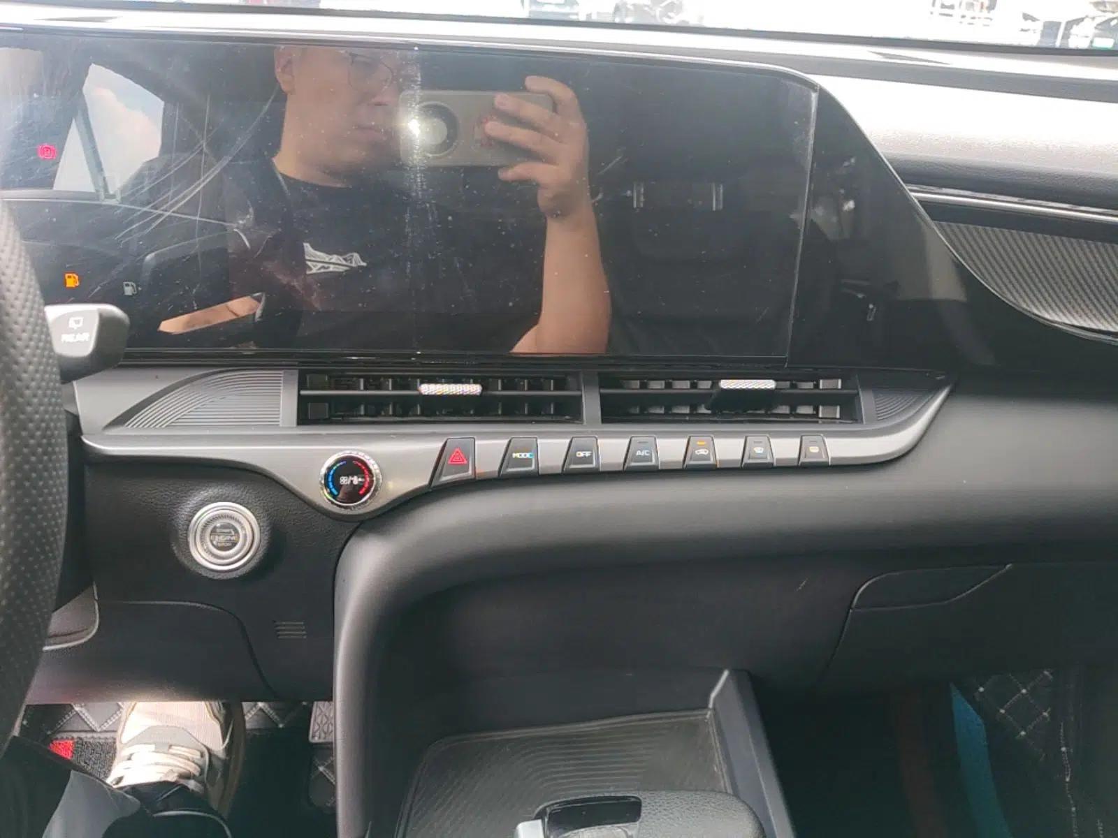 Bestune T55 2023 1.5T Automatic Leap Model — миниатюра 20