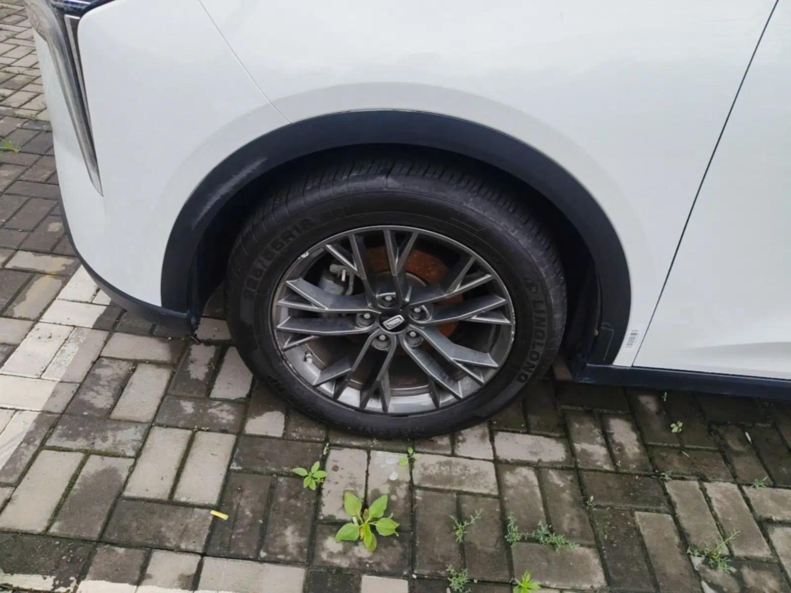 Bestune T55 2023 1.5T Automatic Leap Model — миниатюра 10