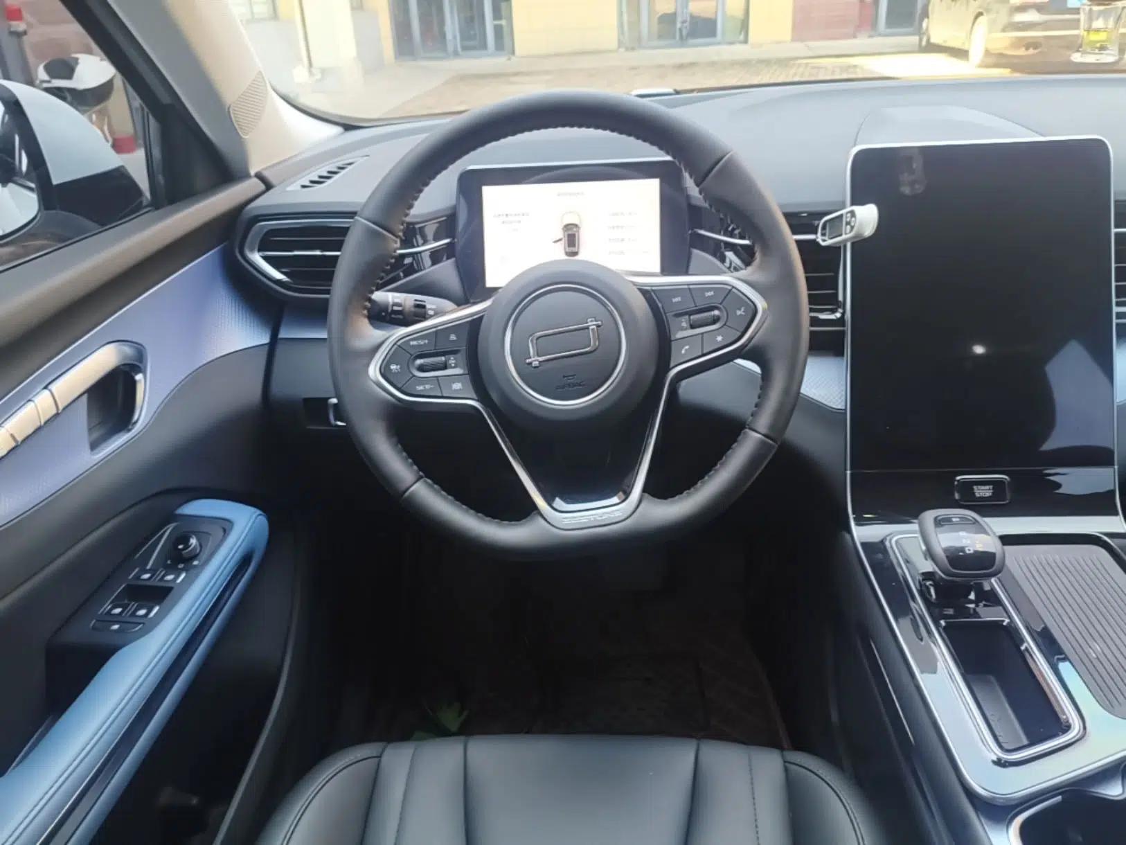 Bestune T90 2023 1.5T DCT Automatic Luxury Edition — миниатюра 13