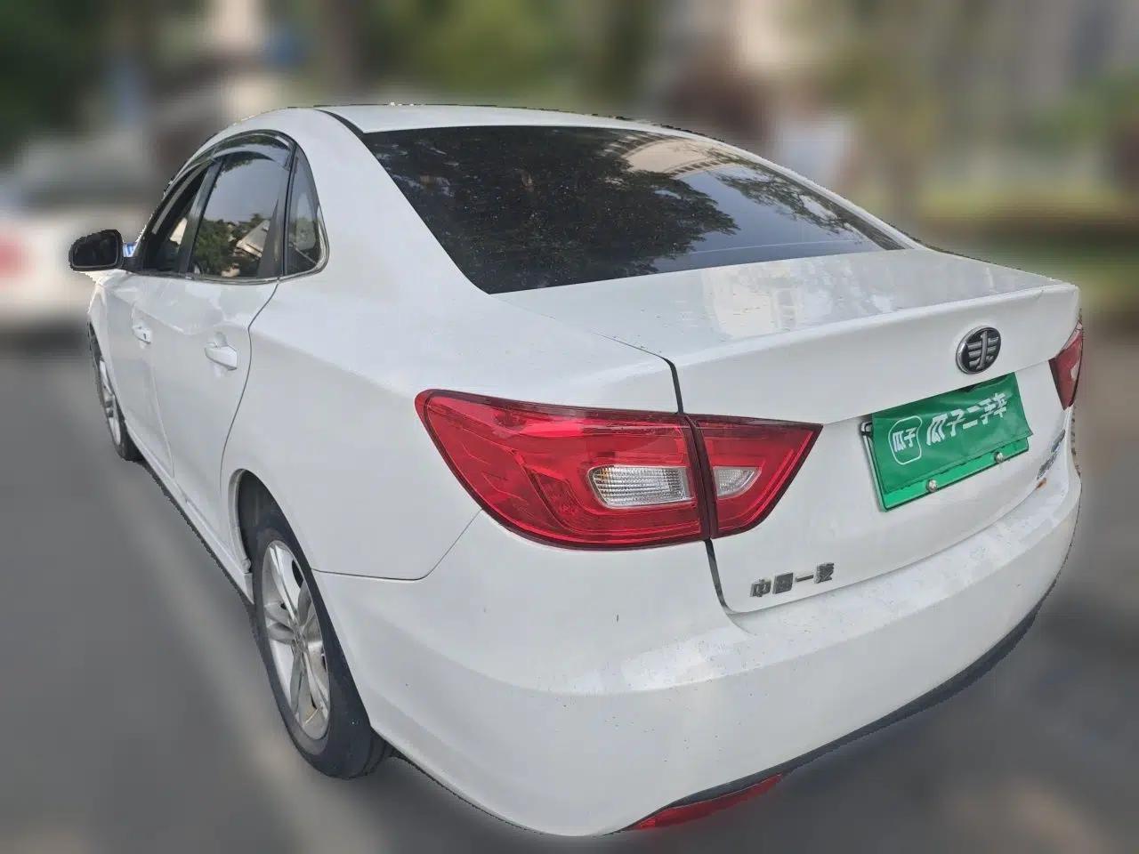 Bestune B30EV 2019 EV400 — миниатюра 4