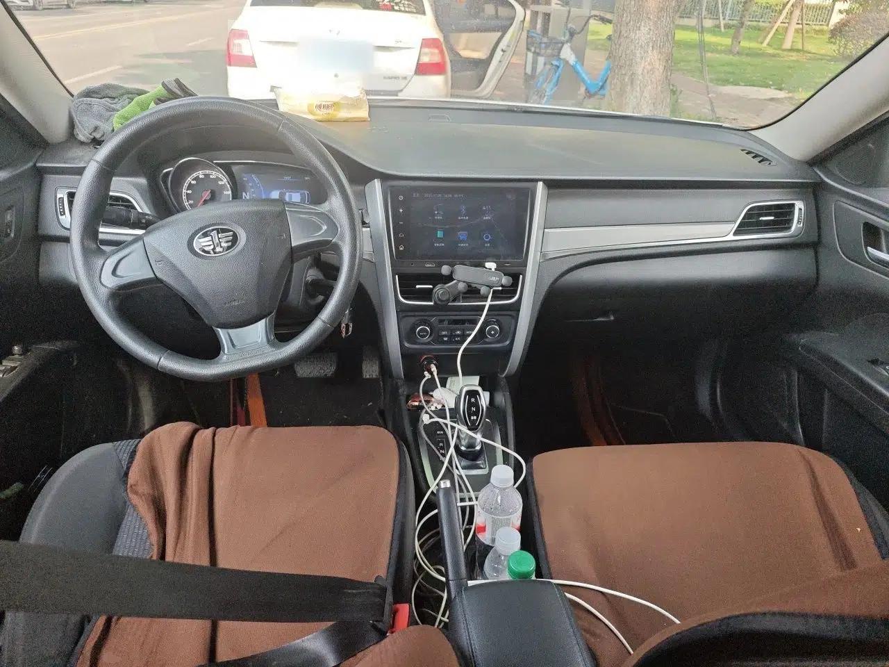 Bestune B30EV 2019 EV400 — миниатюра 9