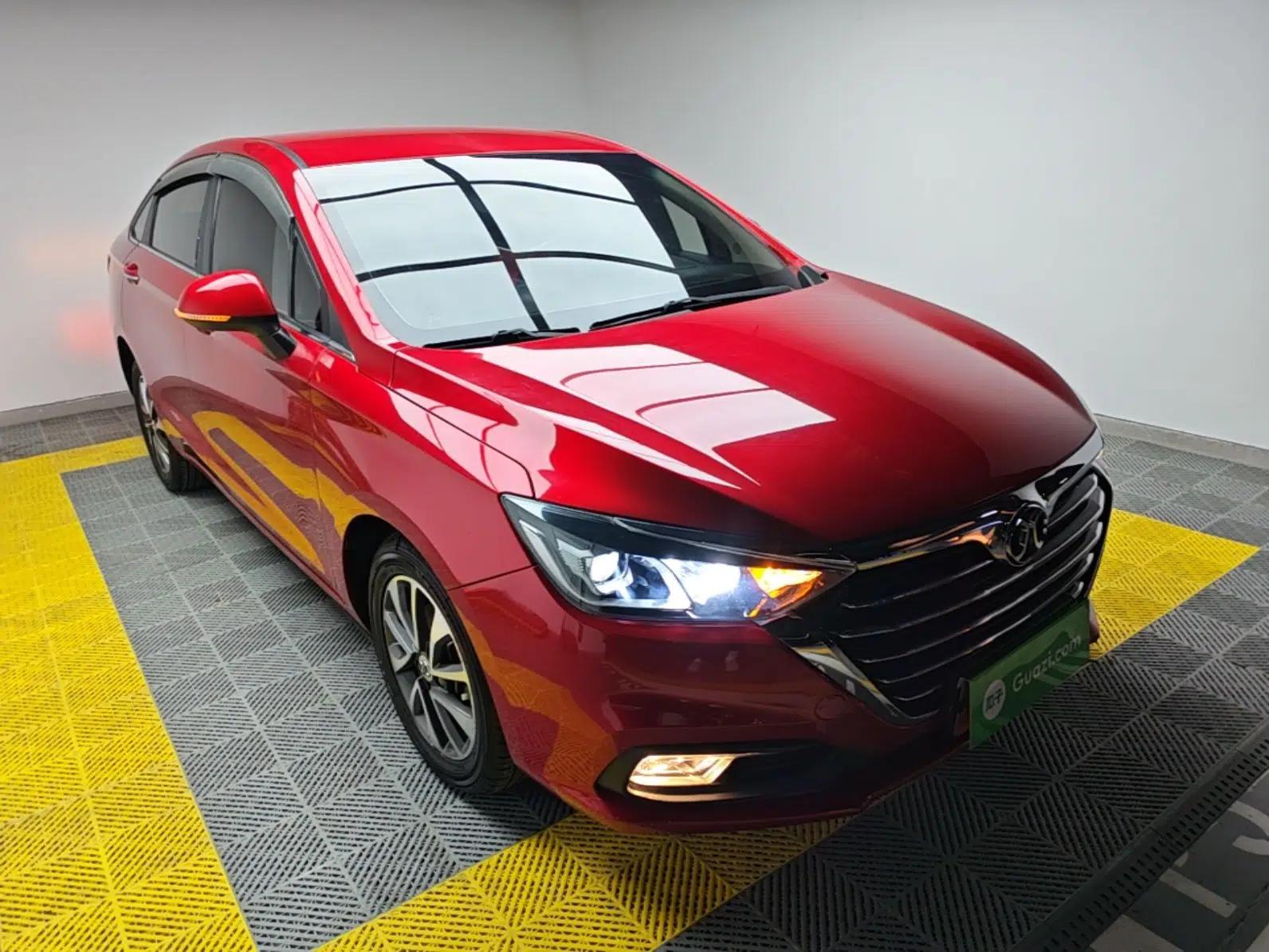 BAIC Senova D50 2019 1.5L CVT Luxury Edition China V — миниатюра 3