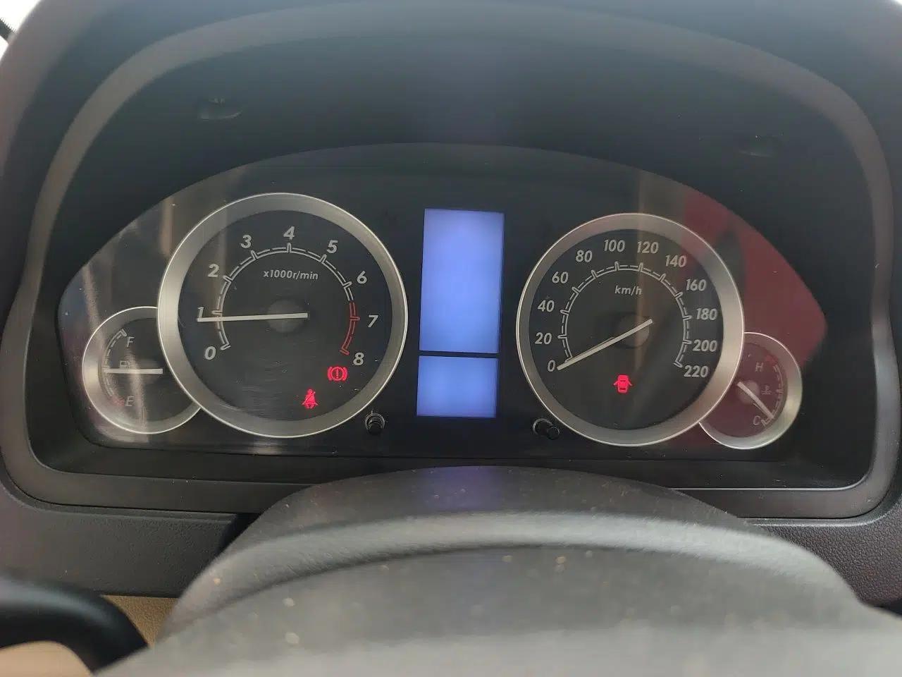 BAIC E Series 2013 Sedan 1.5L Manual Lotte Edition — миниатюра 11