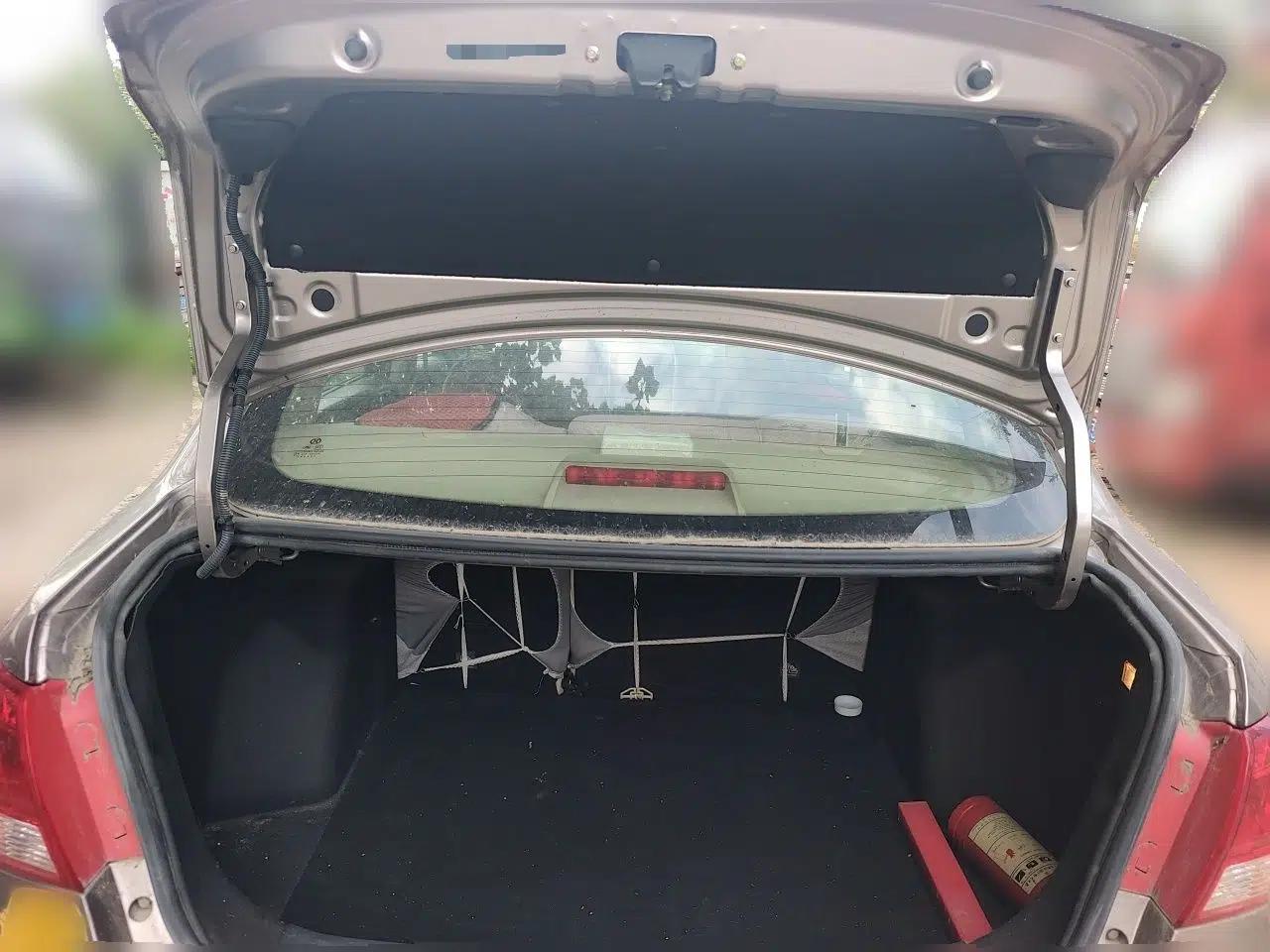 BAIC E Series 2013 Sedan 1.5L Manual Lotte Edition — миниатюра 19