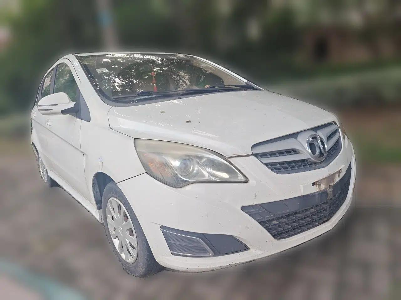 BAIC E Series 2012 Hatchback 1.3L Manual Liking Edition — миниатюра 3