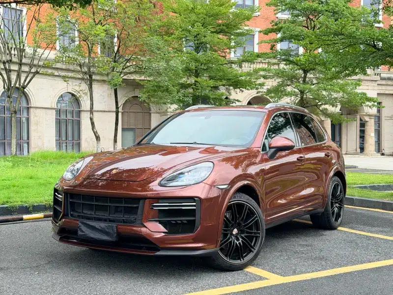 Cayenne 2012 Cayenne GTS 4.8L — миниатюра 1