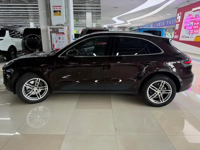 2018 Macan 2.0T — миниатюра 2
