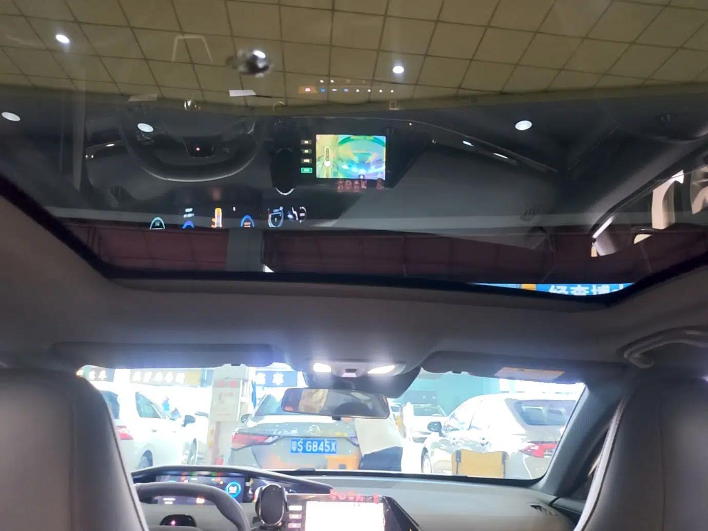 CHANGAN UNI-V 2023 1.5T Prestige Model — миниатюра 26