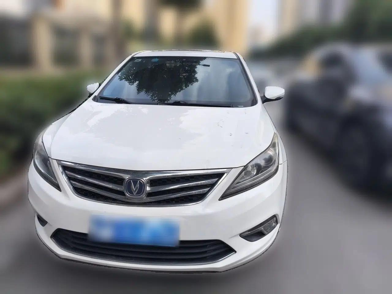 CHANGAN Eado 2016 1.6L Manual Fashion Edition — миниатюра 2