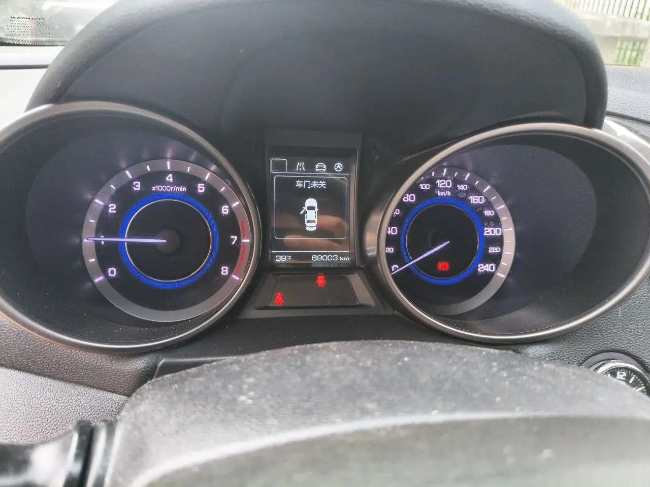 CHANGAN Eado 2016 1.6L Manual Fashion Edition — миниатюра 11