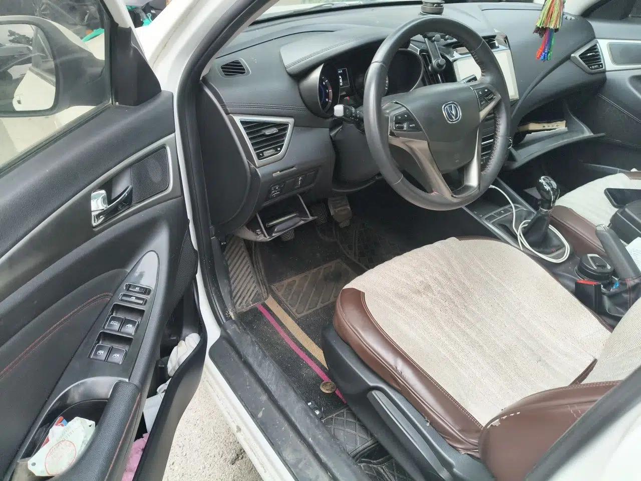 CHANGAN Eado 2016 1.6L Manual Fashion Edition — миниатюра 16