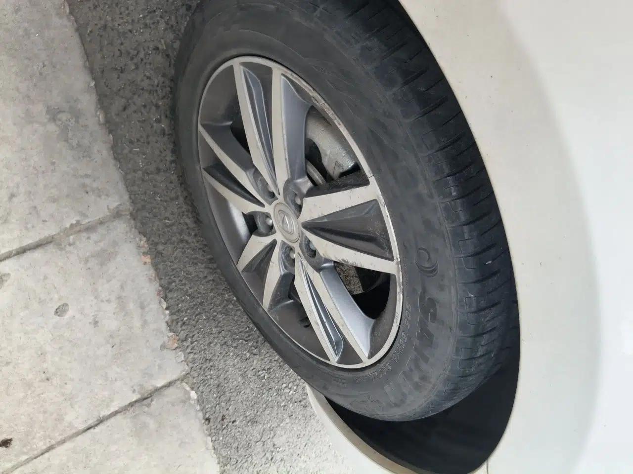 CHANGAN Eado 2016 1.6L Manual Fashion Edition — миниатюра 8