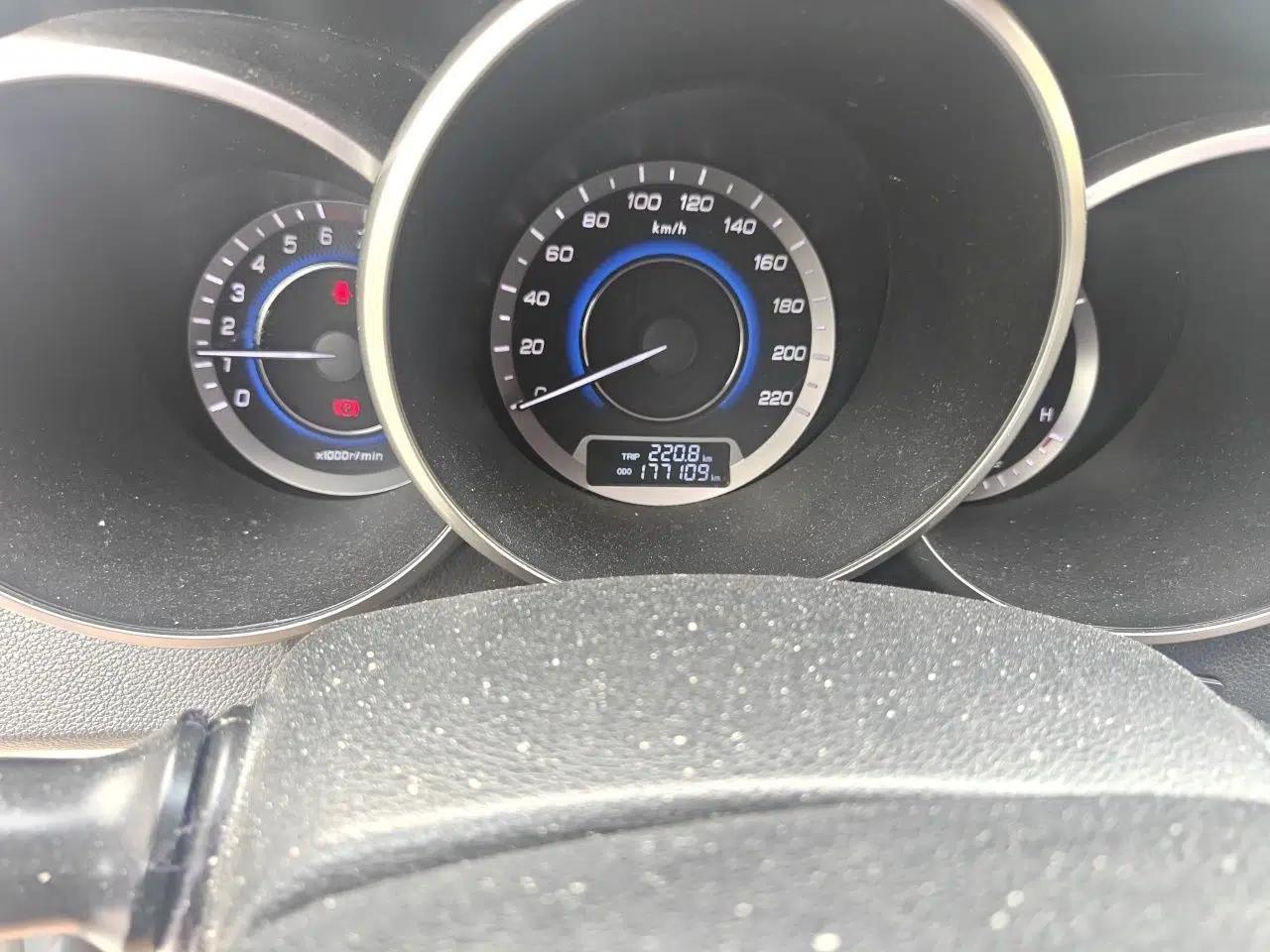 CHANGAN Eado 2015 1.6L Manual Luxury Model China IV Standard — миниатюра 12