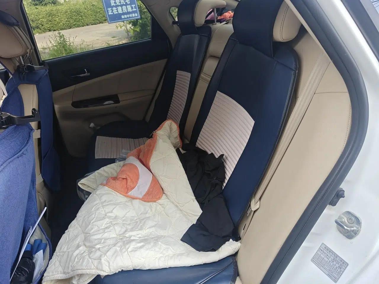 CHANGAN Eado 2015 1.6L Manual Luxury Model China IV Standard — миниатюра 17