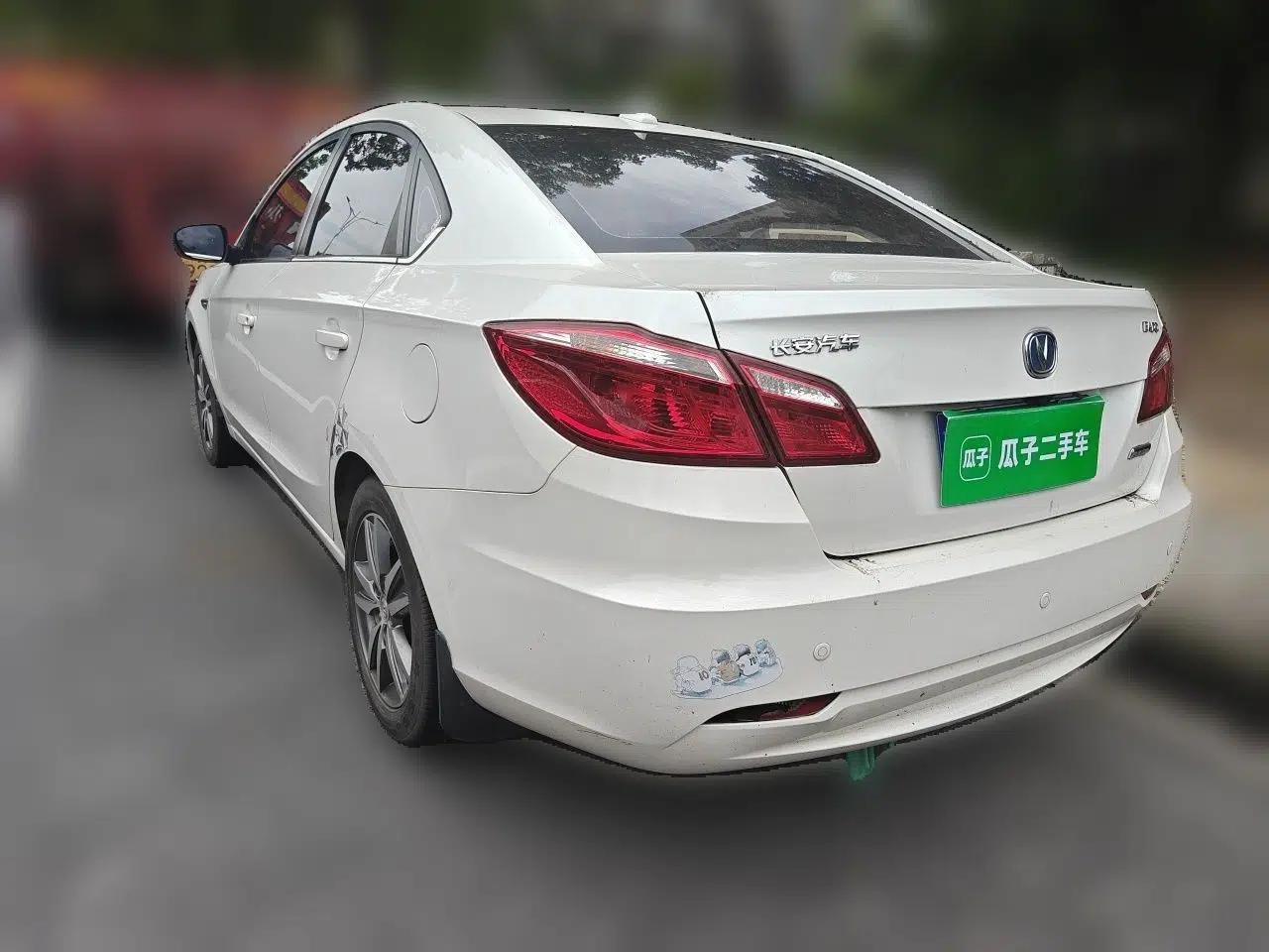 CHANGAN Eado 2015 1.6L Manual Luxury Model China IV Standard — миниатюра 4