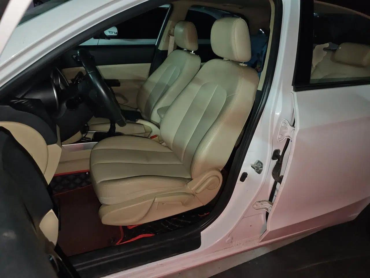 CHANGAN Eado 2015 1.6L Manual Luxury Model China IV Standard — миниатюра 15