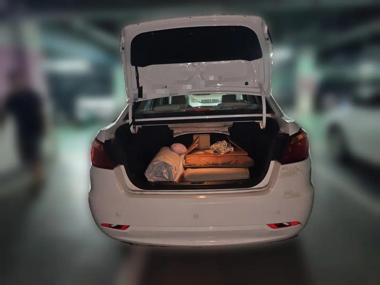 CHANGAN Eado 2015 1.6L Manual Luxury Model China IV Standard — миниатюра 19