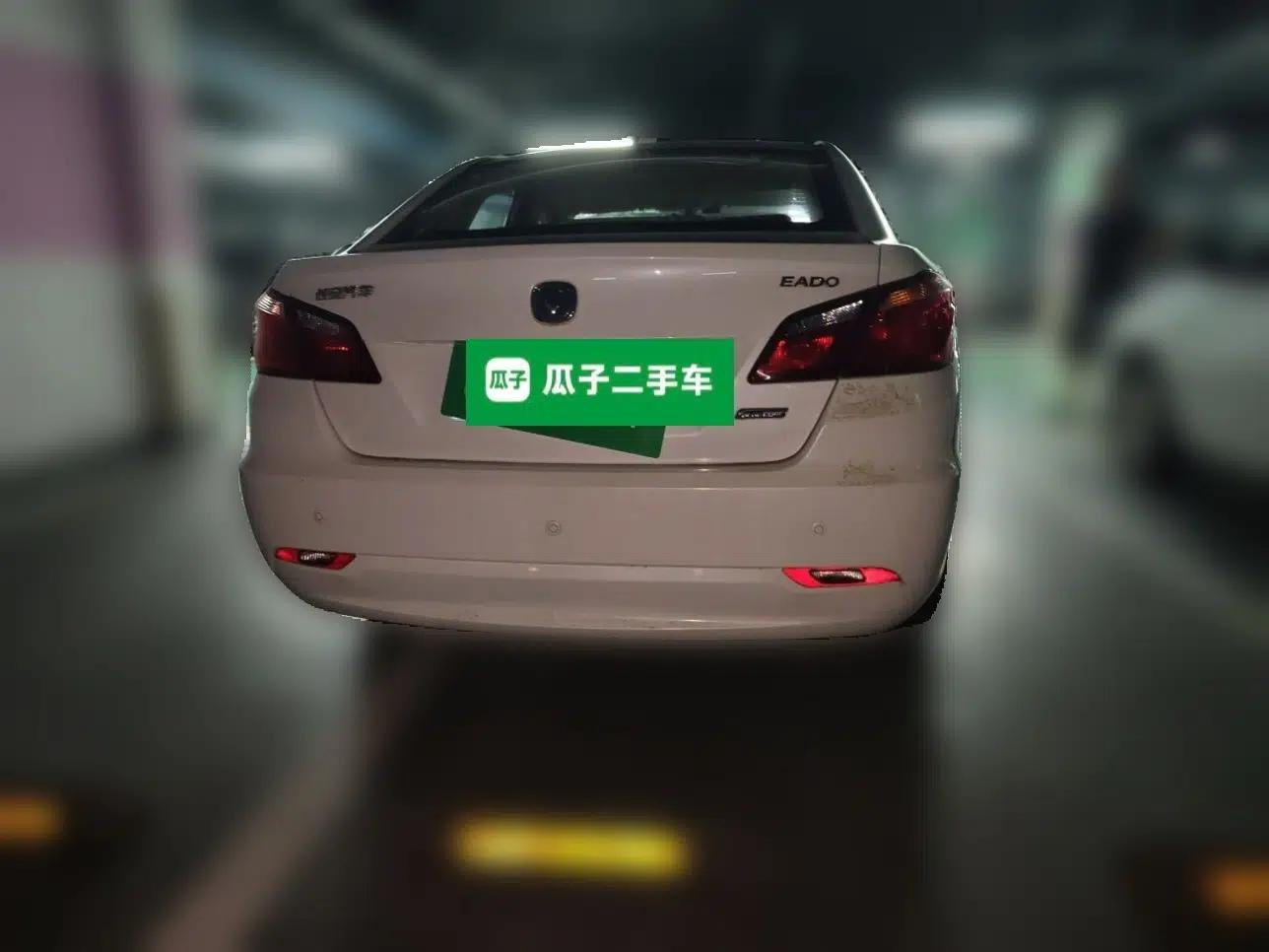 CHANGAN Eado 2015 1.6L Manual Luxury Model China IV Standard — миниатюра 5