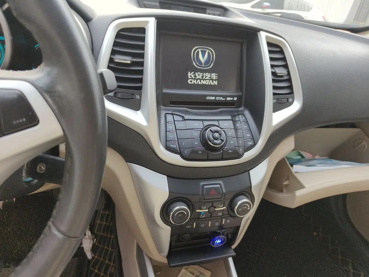 CHANGAN Eado 2014 1.6L Manual Luxury Model — миниатюра 13