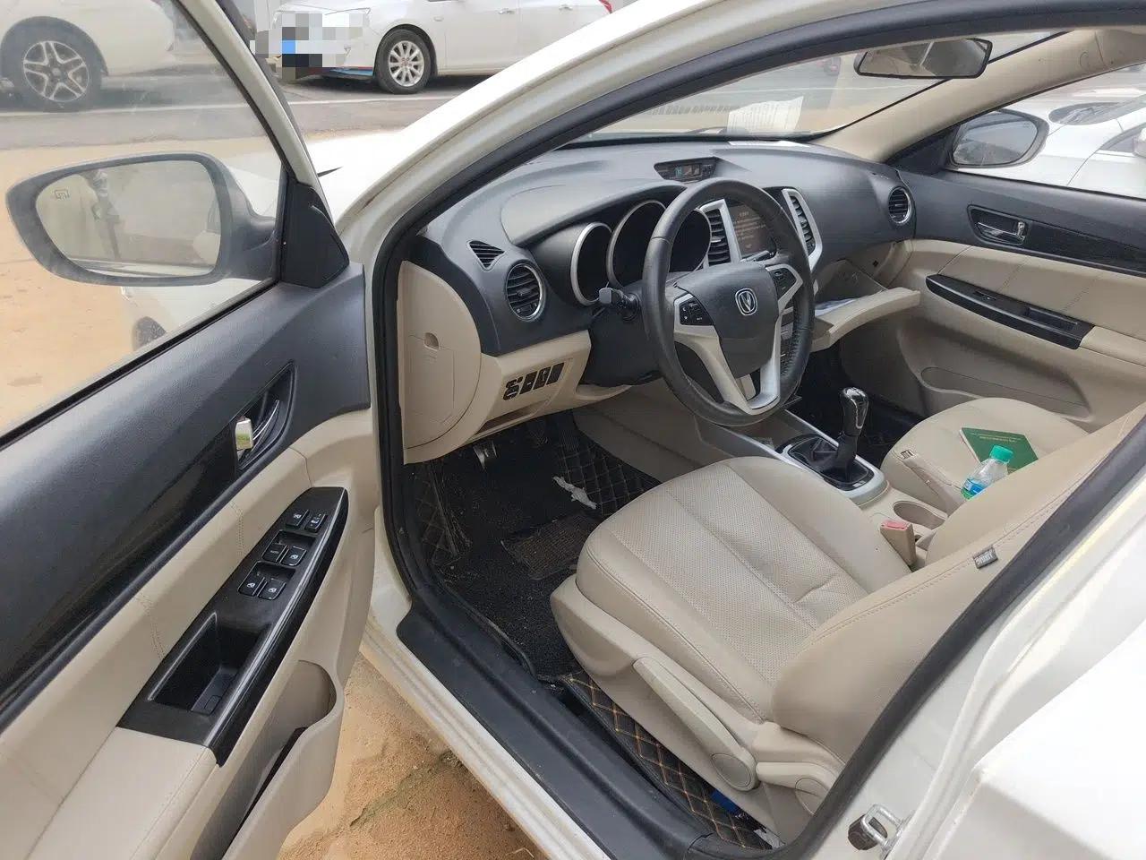 CHANGAN Eado 2014 1.6L Manual Luxury Model — миниатюра 16