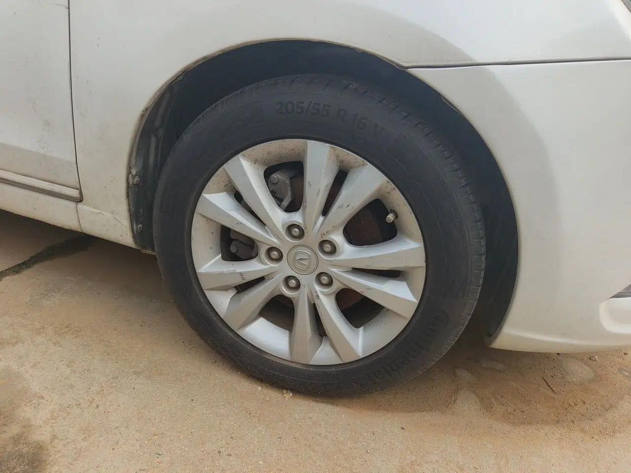 CHANGAN Eado 2014 1.6L Manual Luxury Model — миниатюра 8