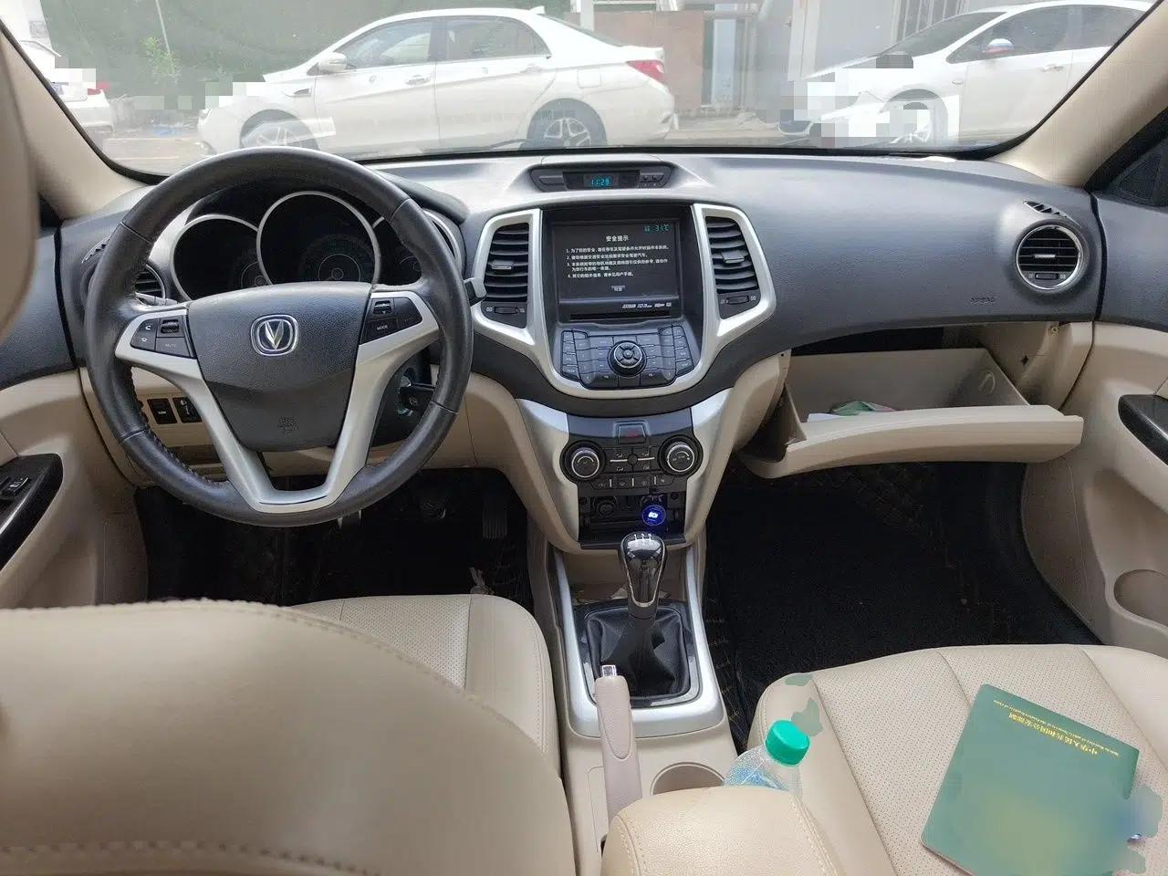 CHANGAN Eado 2014 1.6L Manual Luxury Model — миниатюра 9