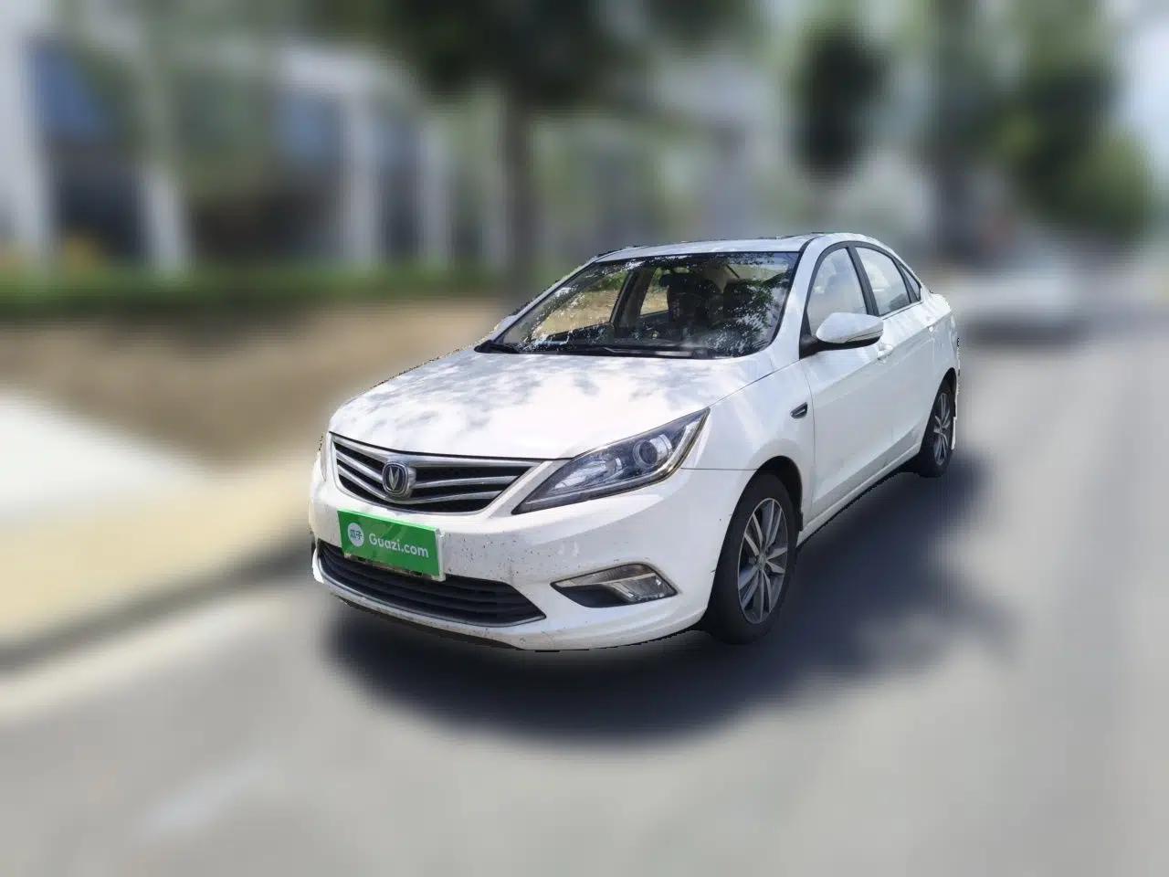 CHANGAN Eado 2016 1.6L Manual Fashion Edition — миниатюра 1