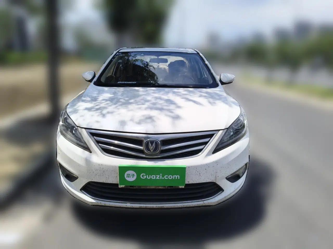 CHANGAN Eado 2016 1.6L Manual Fashion Edition — миниатюра 2