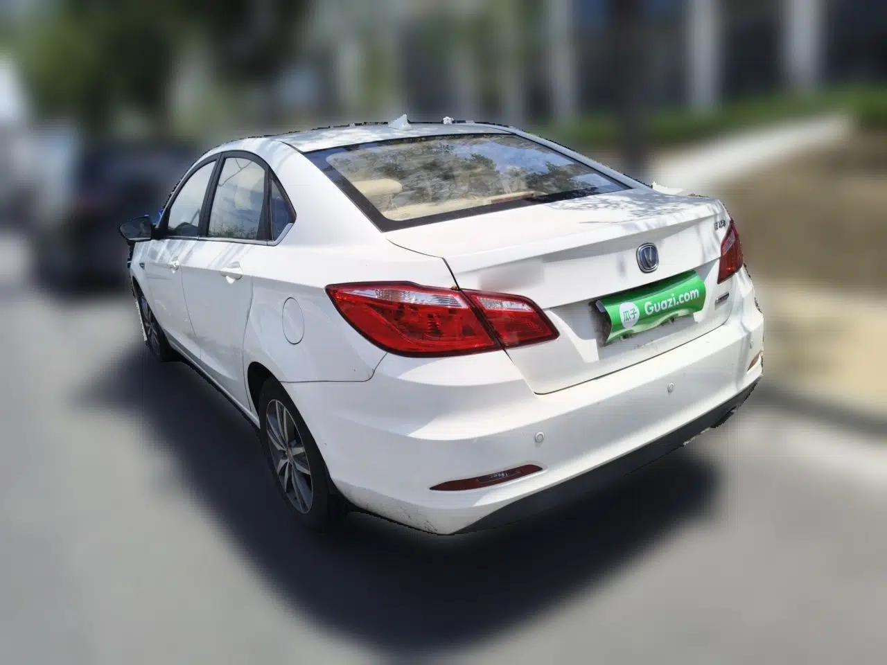 CHANGAN Eado 2016 1.6L Manual Fashion Edition — миниатюра 4