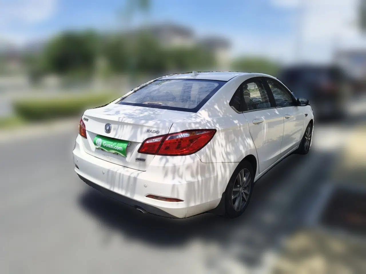 CHANGAN Eado 2016 1.6L Manual Fashion Edition — миниатюра 6